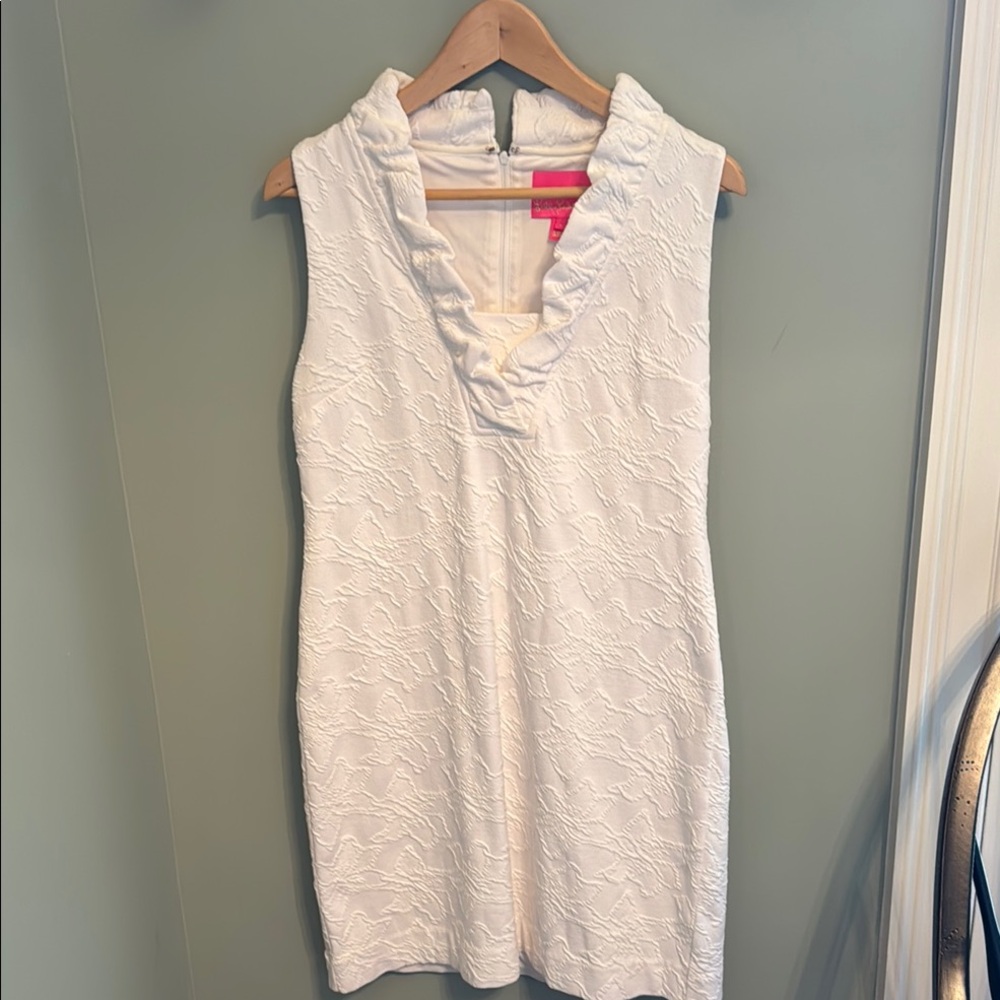 Lilly Pulitzer White Sleeveless Jacquard Shift Dress with Ruffle Collar